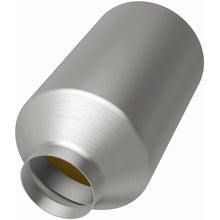 Load image into Gallery viewer, MagnaFlow GM 3500/4500 HD 6.0L 3in Universal Converter (51809)