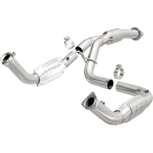 Load image into Gallery viewer, Magnaflow Conv DF 11-13 Chev Silverado 2500 HD/3500 HD 6.0L (51812)