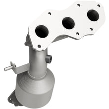Load image into Gallery viewer, MagnaFlow Conv DF 07-09 Toyota Sienna 3.5L (51822)