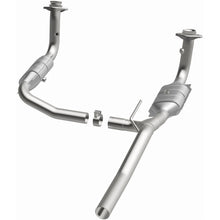 Load image into Gallery viewer, Magnaflow Conv DF 07-11 Dodge Nitro 4.0L (51829)