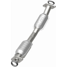 Load image into Gallery viewer, Magnaflow Conv DF 07-10 Nissan Versa 1.8L (51833)