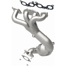 Load image into Gallery viewer, MagnaFlow Conv DF 05-11 Volvo XC90 4.4L Rear (51863)