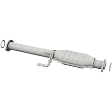 Load image into Gallery viewer, MagnaFlow Conv DF 01-04 Toyota Tacoma 3.4L Rear (51944)