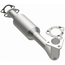 Load image into Gallery viewer, Magnaflow 98-00 Sportage 2 OEM Undrbdy Direct Fit Converter (52050)