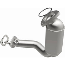Load image into Gallery viewer, Magnaflow 2008 EQUINOX 3.6L Underbody Direct Fit Converter (52097)