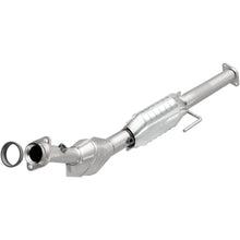 Load image into Gallery viewer, Magnaflow Conv DF 2007-2011 RANGER 2.3L Underbody (52112)