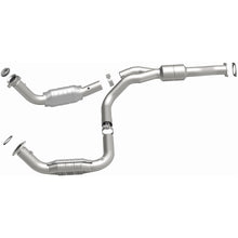 Load image into Gallery viewer, Magnaflow Conv DF 2011-2012 EXPRESS 2500 6.0L 6.0L Underbody (52113)