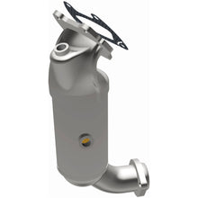 Load image into Gallery viewer, MagnaFlow Conv Direct Fit Federal Catalytic Converter OEM 11-14 Dodge Avenger V6 - 3.6 LFLEX (52120)
