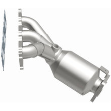 Load image into Gallery viewer, Magnaflow 2007 XC90 3.2L Underbody Direct Fit Converter (52131)