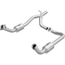 Load image into Gallery viewer, Magnaflow Conv DF 2009-2014 E-150 4.6 L Underbody (52153)