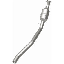 Load image into Gallery viewer, Magnaflow Conv DF 2006-2011 R350 3.5 L Underbody (52177)