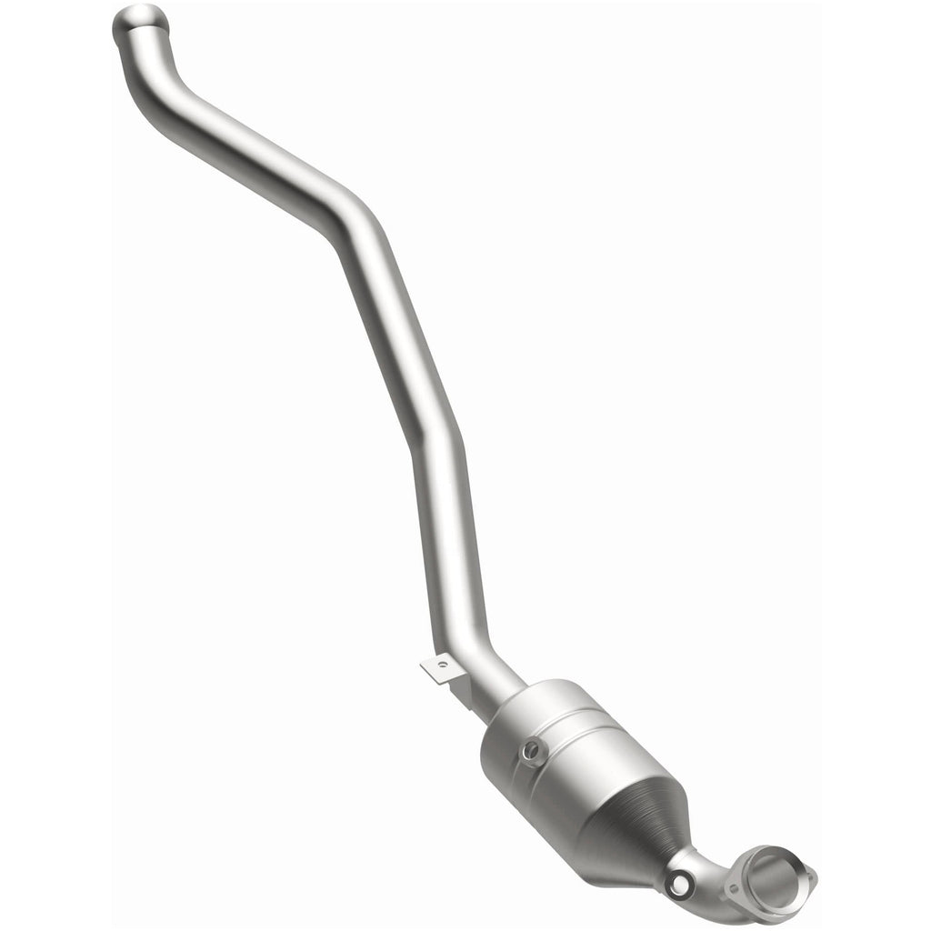 Magnaflow Conv DF 2006-2011 R350 3.5 L Underbody (52178)