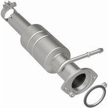 Load image into Gallery viewer, Magnaflow Conv DF 2009-2012 Highlander 2.7 L Underbody (52207)