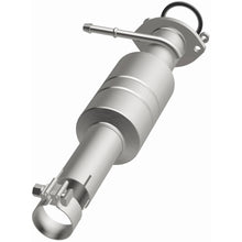 Load image into Gallery viewer, Magnaflow Conv DF 2009-2012 Highlander 2.7 L Underbody (52207)