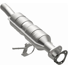 Load image into Gallery viewer, Magnaflow Conv DF 07-08 E-350 Super Duty 5.4 &amp; 6.8 L OEM Underbody (52228)