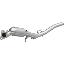 Load image into Gallery viewer, Magnaflow Conv DF 11-15 Volkswagen Touareg V6 3.6 OEM Underbody (52411)