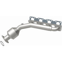 Load image into Gallery viewer, Magnaflow Conv DF 2003-2004 M45 V8 4.5 OEM Manifold (52425)