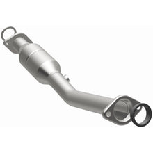Load image into Gallery viewer, Magnaflow Conv DF 2011-2015 Juke L4 1.6 OEM Underbody (52437)