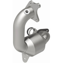 Load image into Gallery viewer, Magnaflow Conv DF 2011-2015 Juke L4 1.6 OEM Underbody (52438)