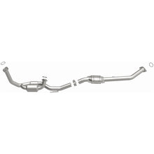 Load image into Gallery viewer, Magnaflow 98-00 Sienna V6 3 OEM Underbody Direct Fit Converter (52457)