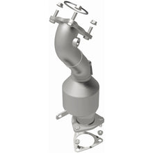 Load image into Gallery viewer, Magnaflow 2015 Canyon 2.5L Underbody Direct Fit Converter (52608)