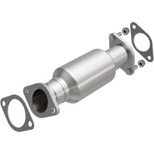 Load image into Gallery viewer, MagnaFlow Conv Direct Fit 2011 Kia Sorento 3.5 Underbody (52644)