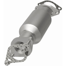 Load image into Gallery viewer, MagnaFlow Conv Direct Fit 2011 Kia Sorento 3.5 Underbody (52644)