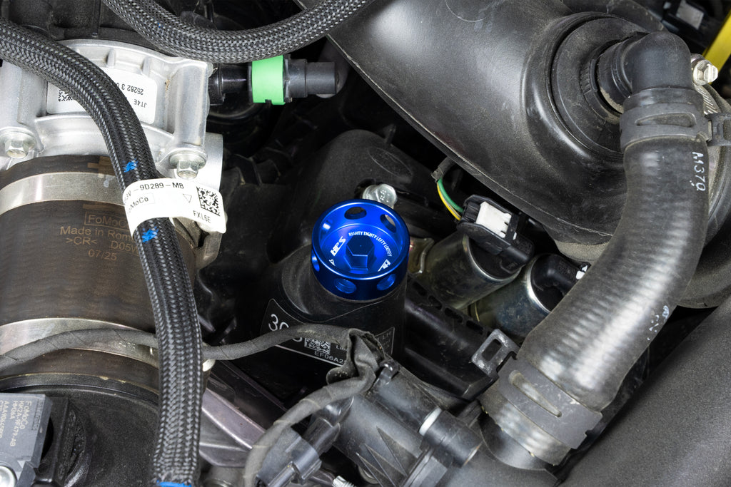 HPS Performance Anodized billet aluminum twist-lock oil cap, 38mm top diameter, 38mm height (5269-110BL)