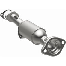 Load image into Gallery viewer, Magnaflow 10-11 Soul 1.6L Underbody Direct Fit Converter (52860)