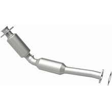 Load image into Gallery viewer, MagnaFlow 04-11 Lincoln Town Car V8 4.6L GAS California Catalytic Converter Direct Fit (5411010)