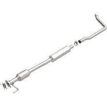 Load image into Gallery viewer, MagnaFlow California Catalytic Converter Direct Fit 07-09 Suzuki SX4 2.0L (5421218)