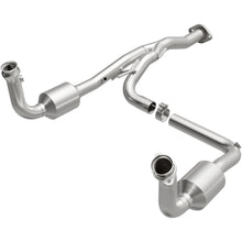 Load image into Gallery viewer, Magnaflow 05-07 Jeep Liberty 3.7L Direct Fit Converter (5451186)