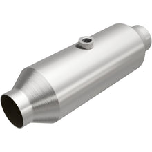 Load image into Gallery viewer, Magnaflow 2.00 1/O2 CA 4in. Spun Universal Converter (5451354)
