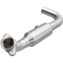 Load image into Gallery viewer, Magnaflow 07-08 Ford Expedition 5.4L Direct Fit Converter (5451498)