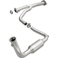 Load image into Gallery viewer, Magnaflow 2004 Jeep Liberty 3.7L Direct Fit Converter (5451582)