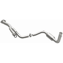Load image into Gallery viewer, Magnaflow 2004 Jeep Liberty 3.7L Direct Fit Converter (5451582)
