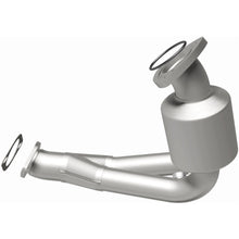 Load image into Gallery viewer, Magnaflow 07-08 Saturn Aura 3.6L Direct Fit Converter (5461925)