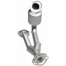 Load image into Gallery viewer, Magnaflow 07-08 Saturn Aura 3.6L Direct Fit Converter (5461925)
