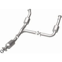 Load image into Gallery viewer, Magnaflow 04-05 Ford Explorer 4.6L Direct Fit Converter (5481108)