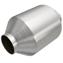 Load image into Gallery viewer, Magnaflow Universal Converter 2.25in Rear CA (5491305)