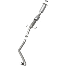 Load image into Gallery viewer, MagnaFlow Converter Direct Fit California 09-11 Toyota Corolla / Matrix L4-1.8LGAS (551496)