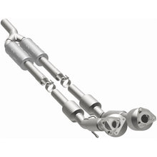 Load image into Gallery viewer, Magnaflow 12-13 Volkswagen Passat 3.6L Direct Fit Converter (551838)