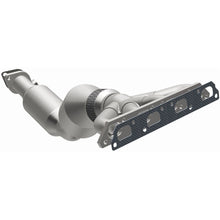 Load image into Gallery viewer, MagnaFlow Exhaust Products 2007-2008 Mini Cooper 1.6L California Grade CARB Compliant Direct-Fit Manifold Catalytic Converter (5531351)