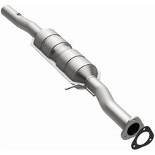 Load image into Gallery viewer, MagnaFlow Conv DF Ford Excursion 00-02 5.4L (55324)