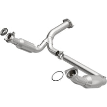 Load image into Gallery viewer, Magnaflow 07-08 Chevrolet Tahoe 5.3L Direct Fit Converter (5551194)