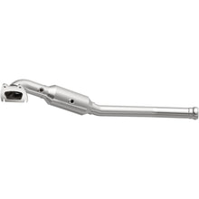 Load image into Gallery viewer, Magnaflow 13-17 Jeep Grand Cherokee 3.6L Direct Fit Converter (5551251)