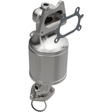 Load image into Gallery viewer, Magnaflow 04-07 Saturn Vue 3.5L Direct Fit Converter (5551333)