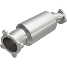 Load image into Gallery viewer, MagnaFlow California Grade CARB Compliant Converter Direct-Fit 05-09 Audi A4 / A4 Quattro (5561163)