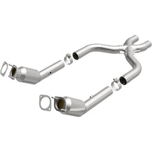 Load image into Gallery viewer, MagnaFlow California Grade CARB Compliant Converter Direct Fit 11-14 Ford Mustang GT 5.0L (5561976)