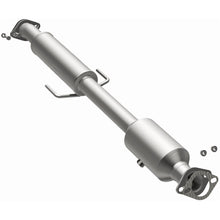 Load image into Gallery viewer, MagnaFlow Exhaust Products 2015 Kia Optima 2.4L California Grade CARB Compliant Direct-Fit Catalytic Converter (5571133)